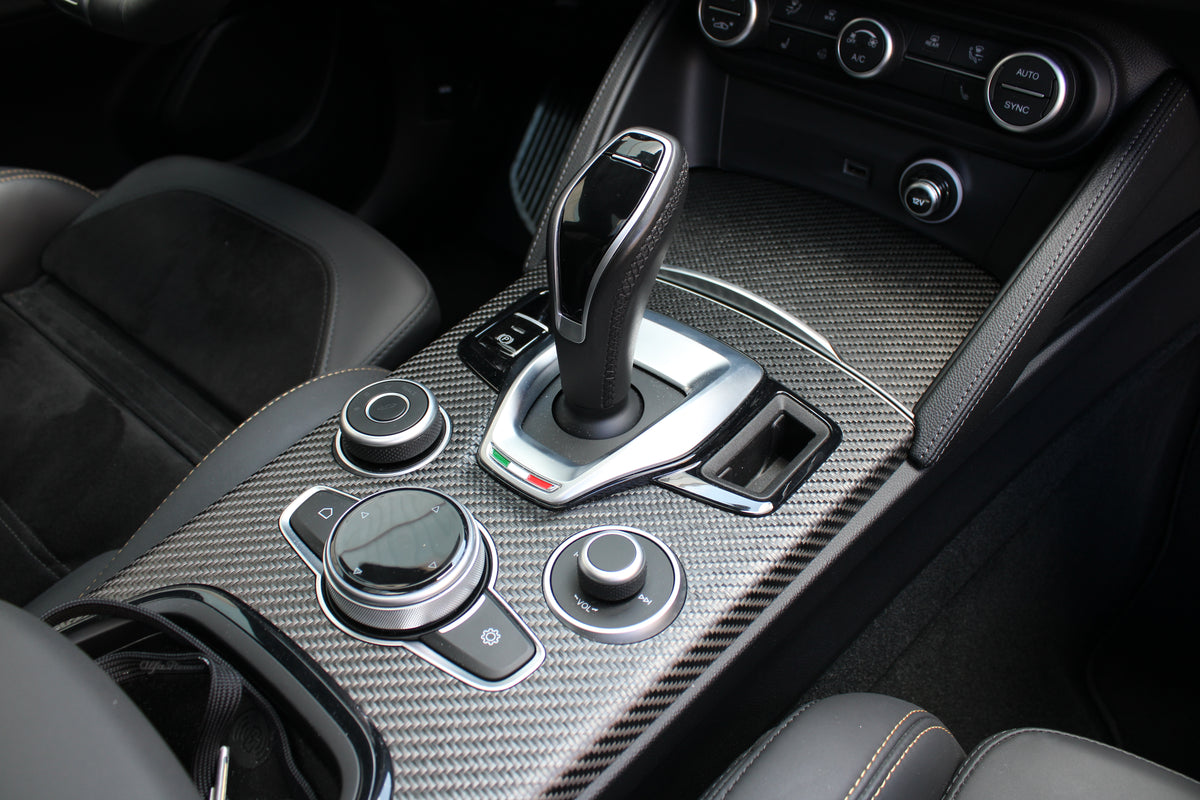 Stelvio Quadrifoglio Anniversario 100 - 1.Hand, LED, Pano, Wenig KM Bild 16