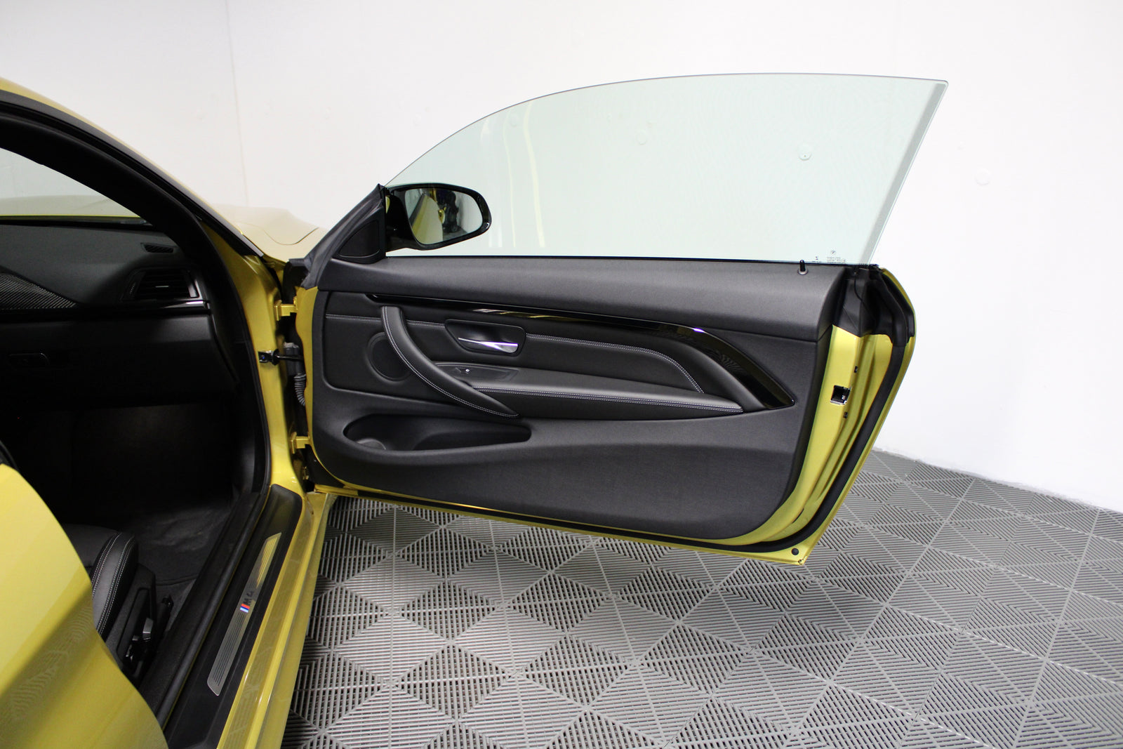 BMW M4 F82 - im Kundenauftrag (Wenig KM, Handschalter, Kein OPF, Carbon) Bild 24