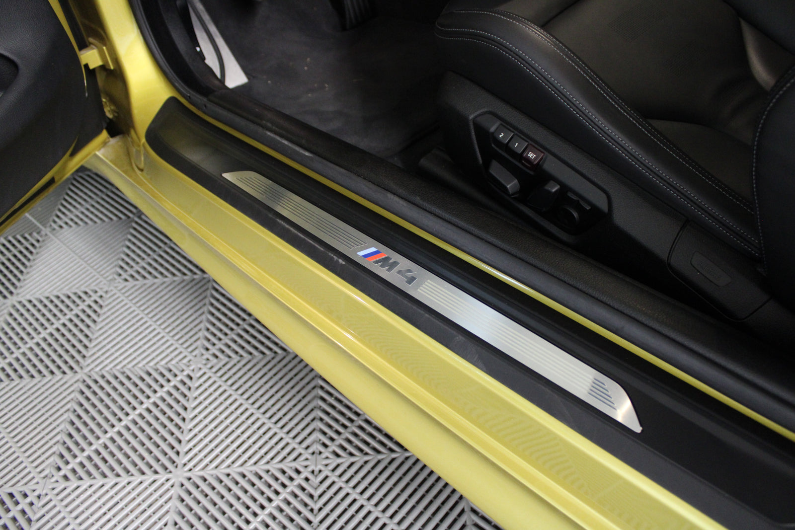 BMW M4 F82 - im Kundenauftrag (Wenig KM, Handschalter, Kein OPF, Carbon) Bild 18