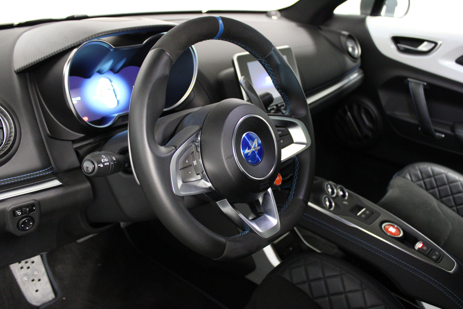 Alpine A110 "Première Édition" – im Kundenauftrag (Wenig KM, Kein OPF, Sabelt, Focal) Bild 18